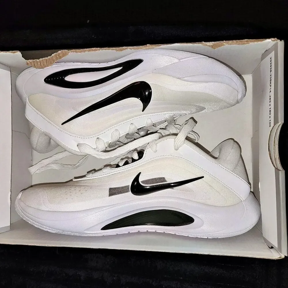 Nike a one whiteblack sneakers size